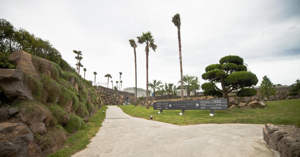 Stanford Hotel And Resort Jeju Ngoại thất bức ảnh
